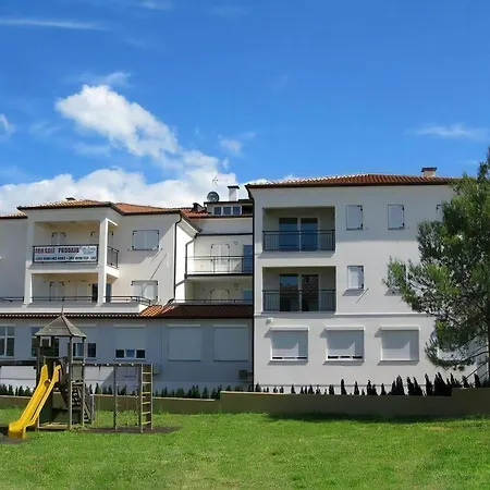 Moderne Dolce In Strandnaehe *